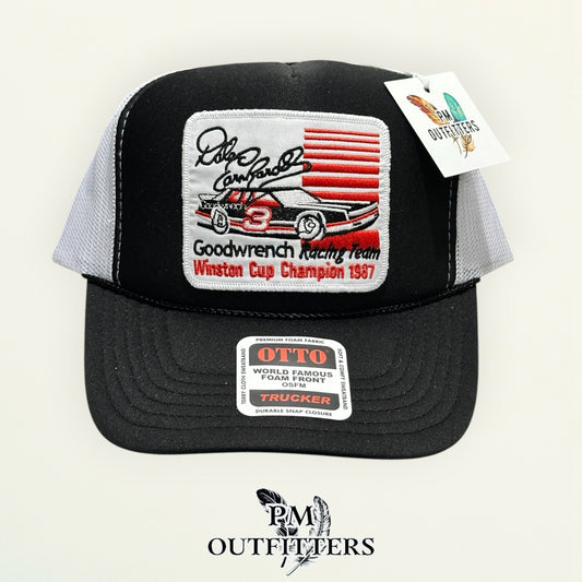 Dale Earnhardt Goodwrench patch detail No 3 signature embroidered trucker hat